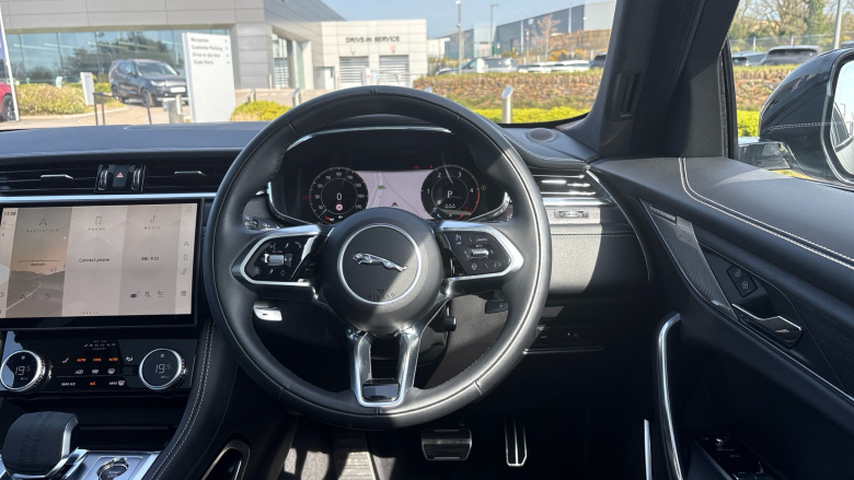 Jaguar F-Pace 2.0 D200 R-Dynamic HSE Black 5dr Auto AWD Diesel Estate